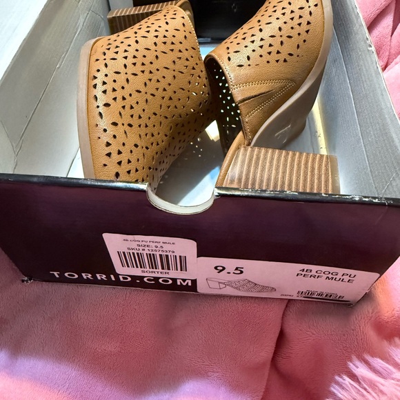 Torrid Perf Mule - Picture 6 of 6